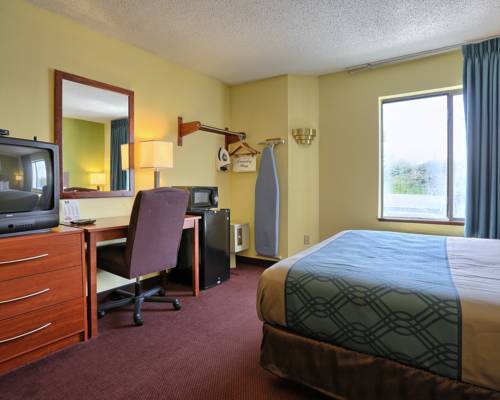 Imagen de la habitación del Hotel Econo Lodge Harrisburg/hershey. Foto 9