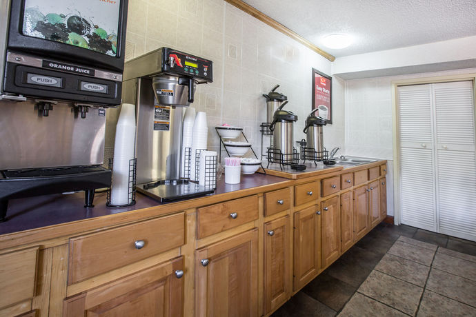 Imagen del bar/restaurante del Hotel Econo Lodge, Hendersonville. Foto 5