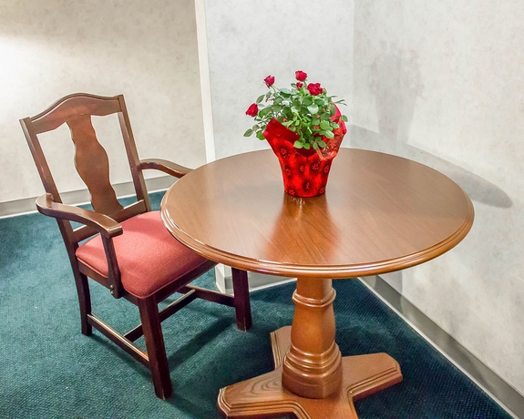 Imagen de la habitación del Hotel Econo Lodge Hicksville. Foto 6