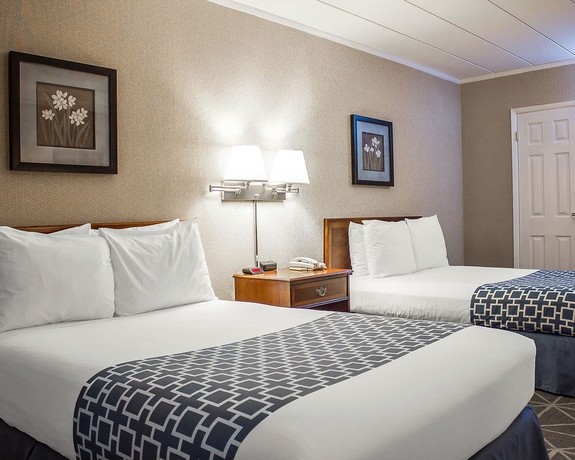 Imagen de la habitación del Hotel Econo Lodge Hicksville. Foto 7