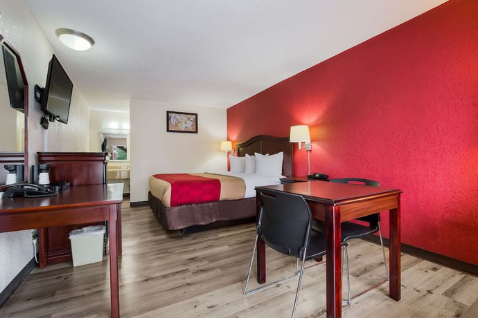 Imagen de la habitación del Hotel Econo Lodge Historic Area. Foto 8