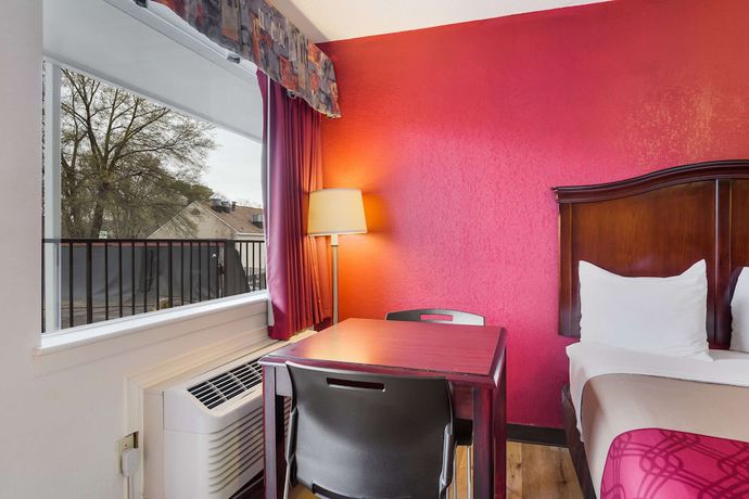 Imagen de la habitación del Hotel Econo Lodge Historic Area. Foto 12
