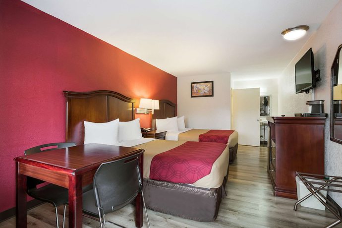 Imagen de la habitación del Hotel Econo Lodge Historic Area. Foto 17