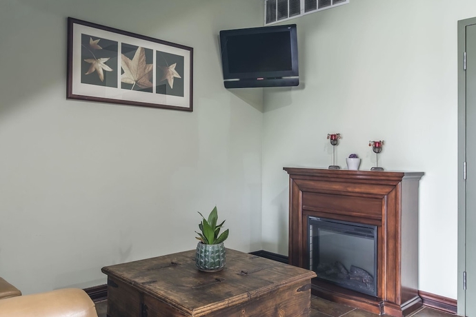 Imagen de los interiores del Hotel Econo Lodge Huntsville - Hunters Bay. Foto 18