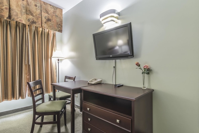 Imagen de la habitación del Hotel Econo Lodge Huntsville - Hunters Bay. Foto 8