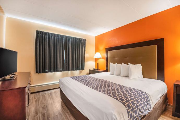 Imagen de la habitación del Hotel Econo Lodge Inn And Suites Airport. Foto 2
