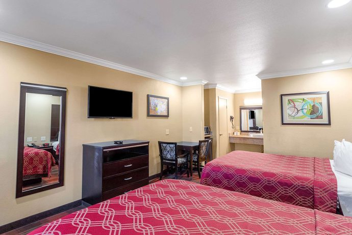 Imagen de la habitación del Hotel Econo Lodge Inn And Suites Escondido Downtown. Foto 2