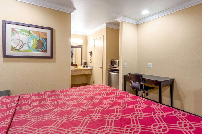 Imagen de la habitación del Hotel Econo Lodge Inn And Suites Escondido Downtown. Foto 6