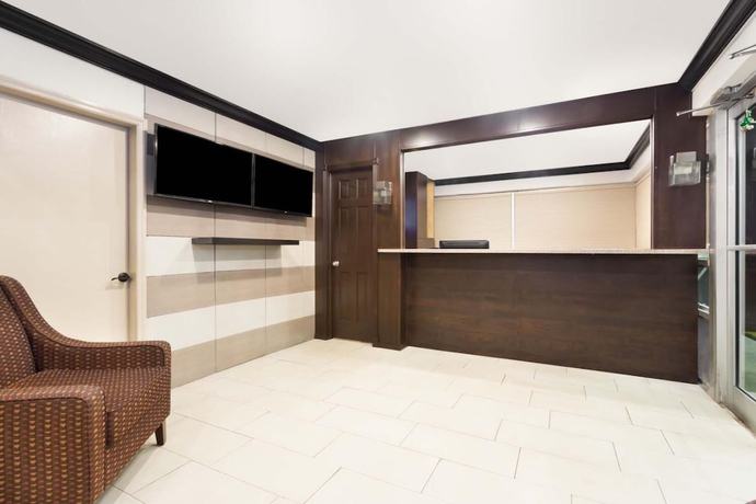 Imagen de los interiores del Hotel Econo Lodge Inn And Suites, Florida City. Foto 6