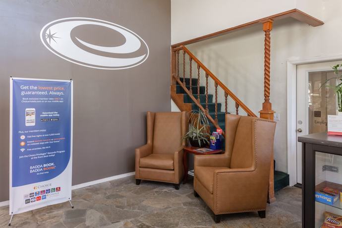 Imagen de los interiores del Hotel Econo Lodge Inn And Suites Heavenly Village Area. Foto 18