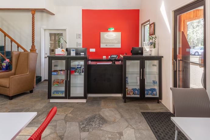 Imagen de los interiores del Hotel Econo Lodge Inn And Suites Heavenly Village Area. Foto 20