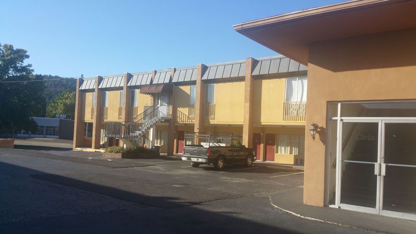 Imagen general del Hotel Econo Lodge Inn And Suites, Hot Springs. Foto 2