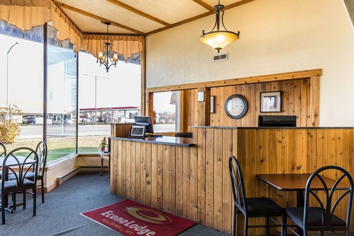 Imagen de los interiores del Hotel Econo Lodge Inn And Suites Kalispell - Glacier National Park Gateway. Foto 8
