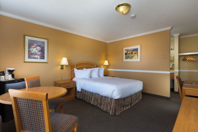 Imagen de la habitación del Hotel Econo Lodge Inn And Suites, Kelowna. Foto 5
