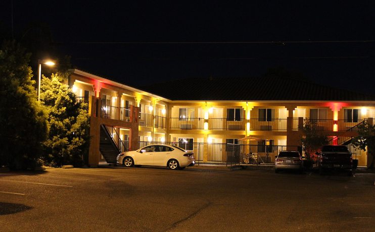 Imagen general del Hotel Econo Lodge Inn And Suites Lodi - Wine Country Area. Foto 5