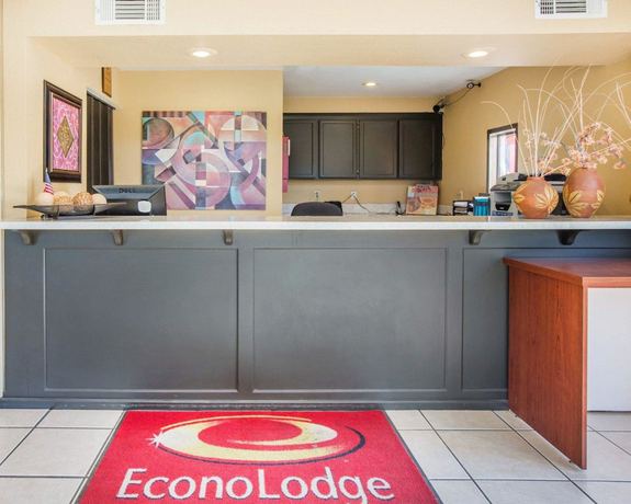 Imagen de los interiores del Hotel Econo Lodge Inn And Suites Lodi - Wine Country Area. Foto 18