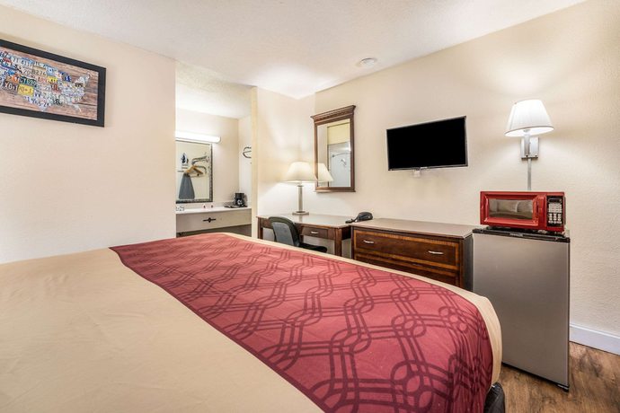 Imagen de la habitación del Hotel Econo Lodge Inn And Suites Macon. Foto 3