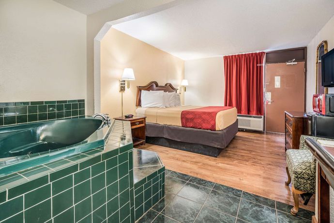 Imagen de la habitación del Hotel Econo Lodge Inn And Suites Macon. Foto 6