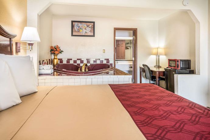 Imagen de la habitación del Hotel Econo Lodge Inn And Suites Macon. Foto 7