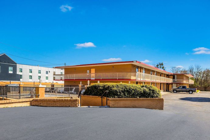 Imagen general del Hotel Econo Lodge Inn And Suites Macon. Foto 1