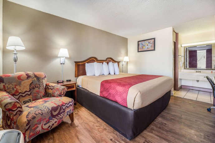 Imagen de la habitación del Hotel Econo Lodge Inn And Suites Macon. Foto 11