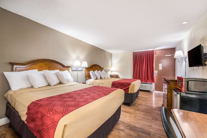 Imagen de la habitación del Hotel Econo Lodge Inn And Suites Macon. Foto 16