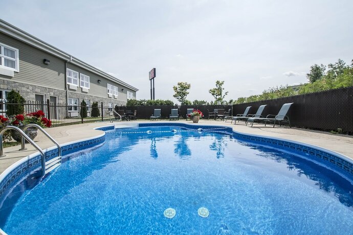 Imagen general del Hotel Econo Lodge Inn And Suites, Montmagny. Foto 1