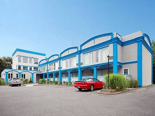 Imagen general del Hotel Econo Lodge Inn And Suites Old Saybrook. Foto 1