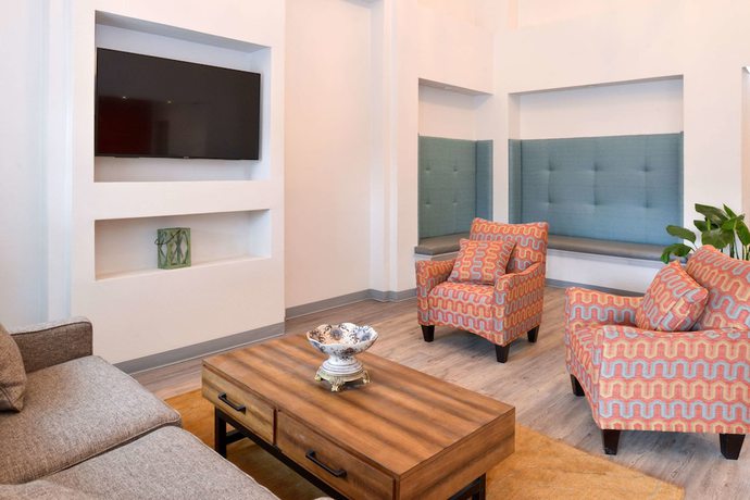 Imagen de los interiores del Hotel Econo Lodge Inn And Suites Port Arthur Near Sabine Pass. Foto 17