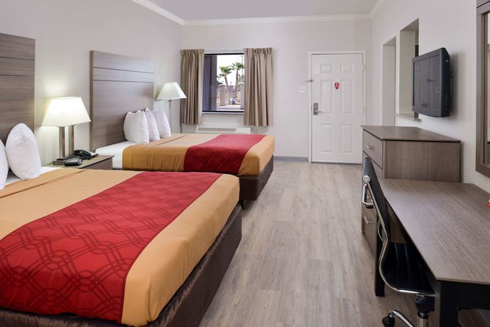 Imagen de la habitación del Hotel Econo Lodge Inn And Suites Port Arthur Near Sabine Pass. Foto 5