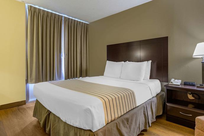 Imagen de la habitación del Hotel Econo Lodge Inn And Suites Triadelphia - Wheeling. Foto 13