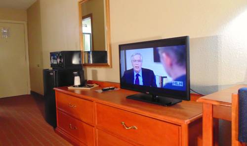 Imagen de la habitación del Hotel Econo Lodge Inn & Suites At The Convention Center. Foto 3