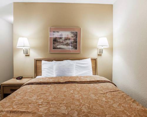 Imagen de la habitación del Hotel Econo Lodge Inn & Suites Bettendorf. Foto 5