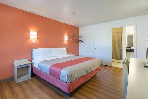Imagen de la habitación del Hotel Econo Lodge Inn & Suites, Columbus. Foto 8