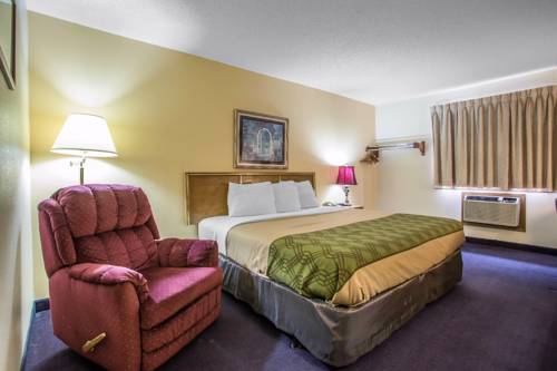 Imagen de la habitación del Hotel Econo Lodge Inn & Suites Dubuque. Foto 4