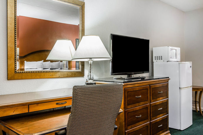 Imagen de la habitación del Hotel Econo Lodge Inn & Suites Enterprise. Foto 10