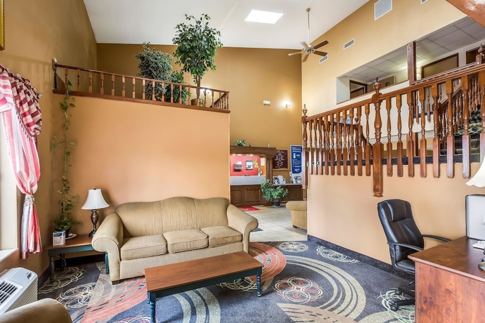 Imagen de los interiores del Hotel Econo Lodge Inn & Suites, Fairview Heights. Foto 14