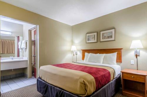 Imagen de la habitación del Hotel Econo Lodge Inn & Suites I-35 At Shawnee Mission. Foto 6