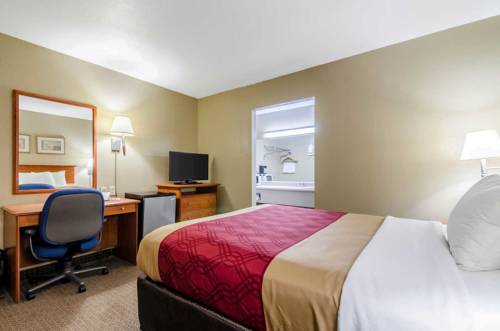Imagen de la habitación del Hotel Econo Lodge Inn & Suites I-35 At Shawnee Mission. Foto 8