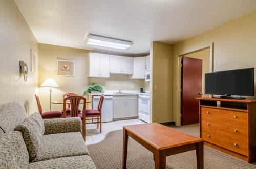 Imagen de la habitación del Hotel Econo Lodge Inn & Suites I-35 At Shawnee Mission. Foto 15