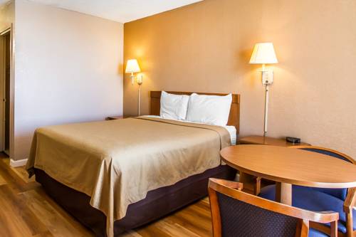 Imagen de la habitación del Hotel Econo Lodge Inn & Suites Near Bricktown. Foto 5