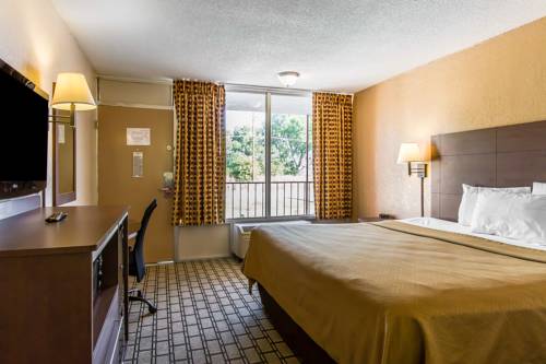 Imagen de la habitación del Hotel Econo Lodge Inn & Suites Near Bricktown. Foto 14