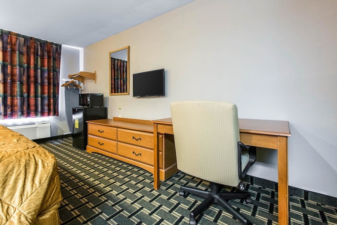 Imagen de la habitación del Hotel Econo Lodge Inn & Suites Peoria Illinois. Foto 3