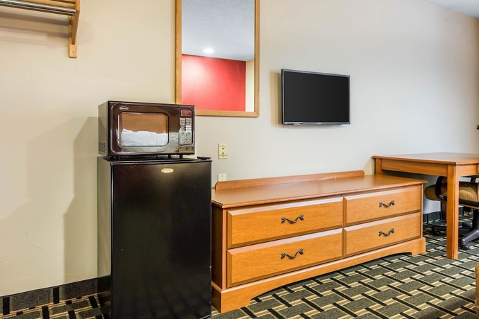 Imagen de la habitación del Hotel Econo Lodge Inn & Suites Peoria Illinois. Foto 4