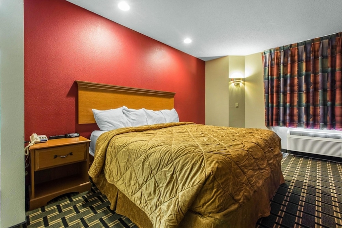 Imagen de la habitación del Hotel Econo Lodge Inn & Suites Peoria Illinois. Foto 7