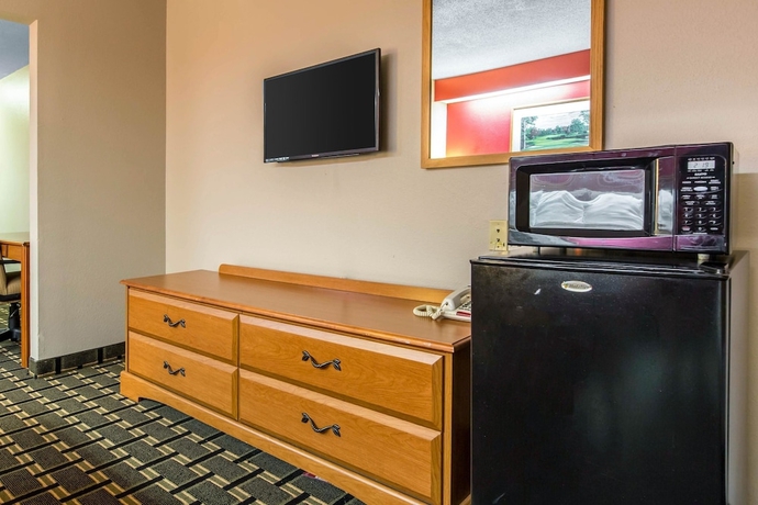 Imagen de la habitación del Hotel Econo Lodge Inn & Suites Peoria Illinois. Foto 9