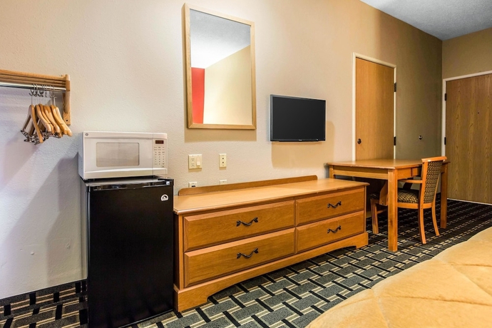 Imagen de la habitación del Hotel Econo Lodge Inn & Suites Peoria Illinois. Foto 15