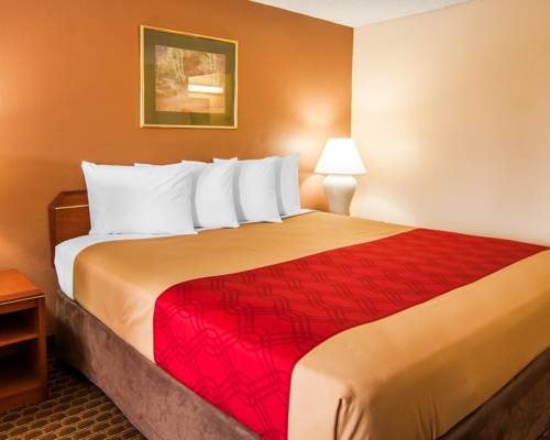 Imagen de la habitación del Hotel Econo Lodge Inn & Suites West Portland/hillsboro. Foto 5
