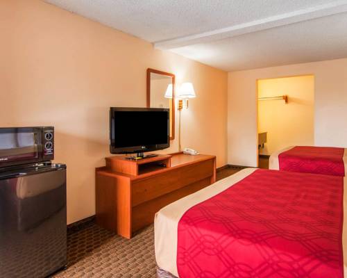 Imagen de la habitación del Hotel Econo Lodge Inn & Suites West Portland/hillsboro. Foto 7