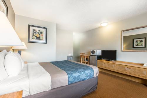 Imagen de la habitación del Hotel Econo Lodge Inn & Suites, Yreka. Foto 6